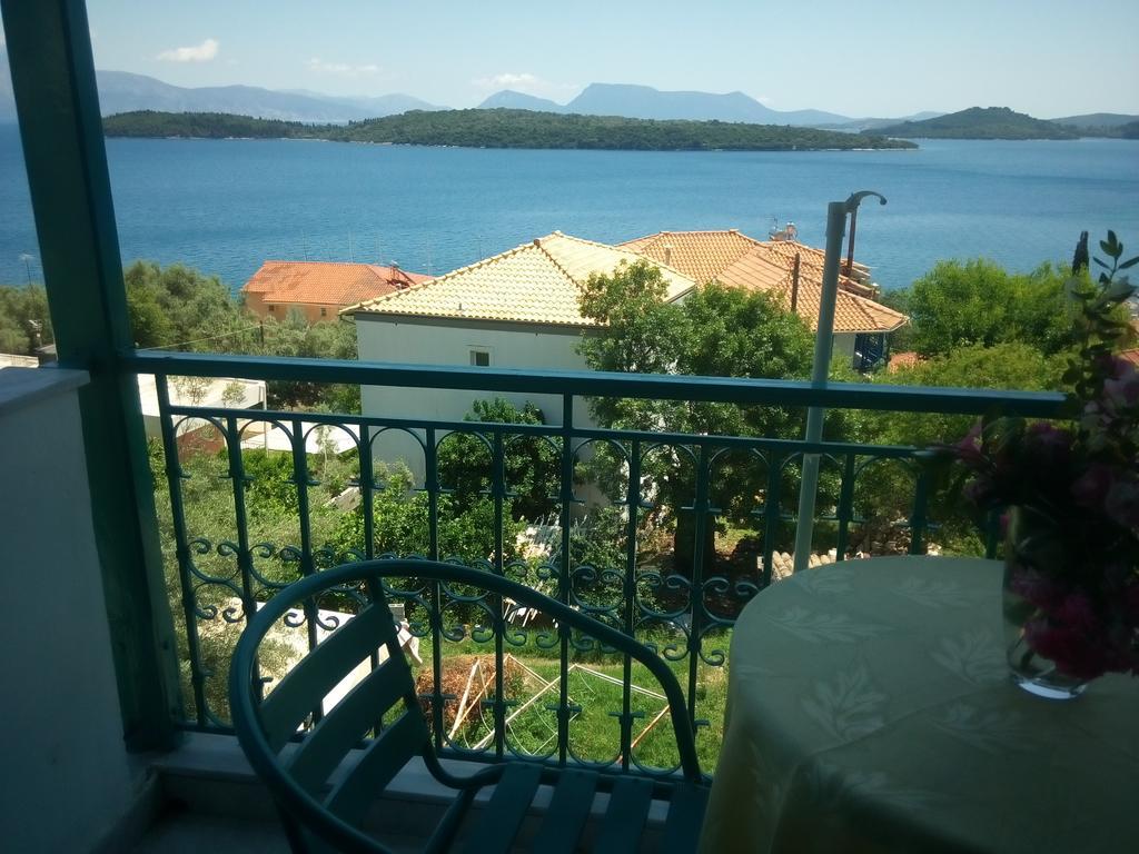 Bella Vista Aparthotel Nidhrion Exteriör bild