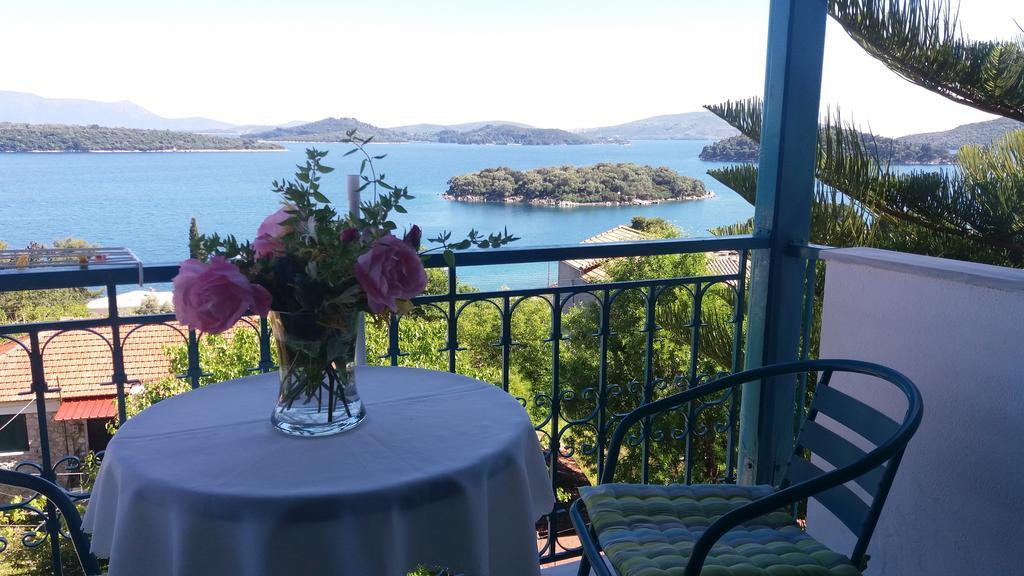 Bella Vista Aparthotel Nidhrion Exteriör bild